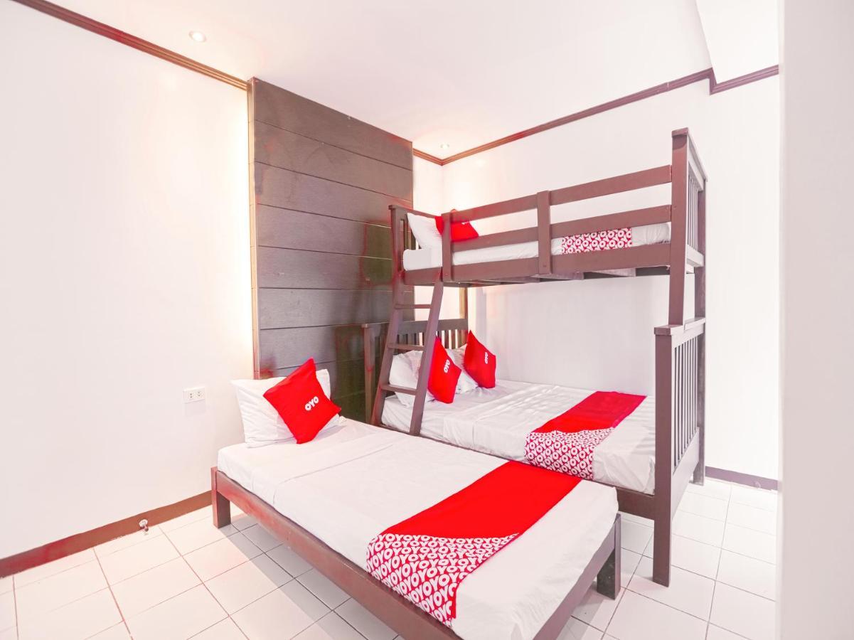 Oyo 759 Royal South Garden Suites Tagaytay City Exteriér fotografie