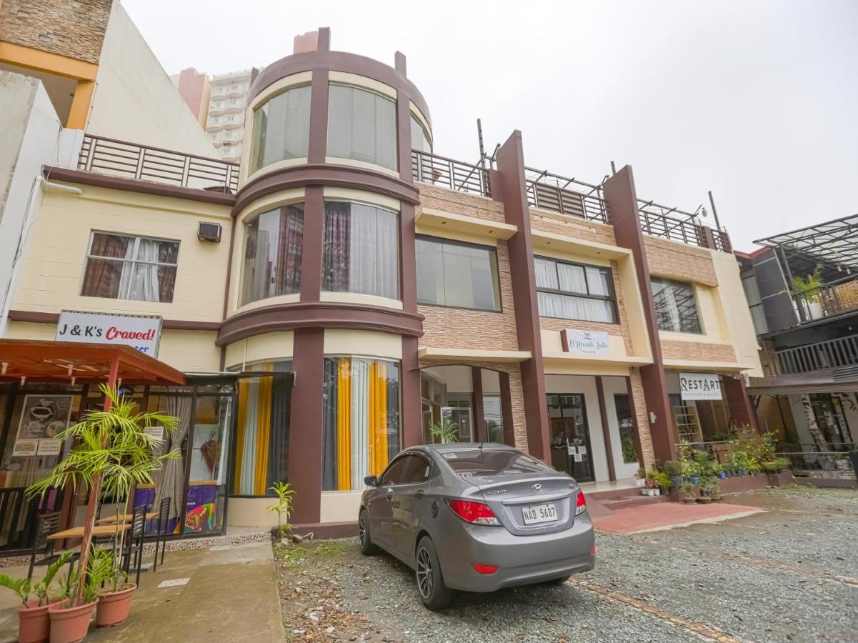 Oyo 759 Royal South Garden Suites Tagaytay City Exteriér fotografie