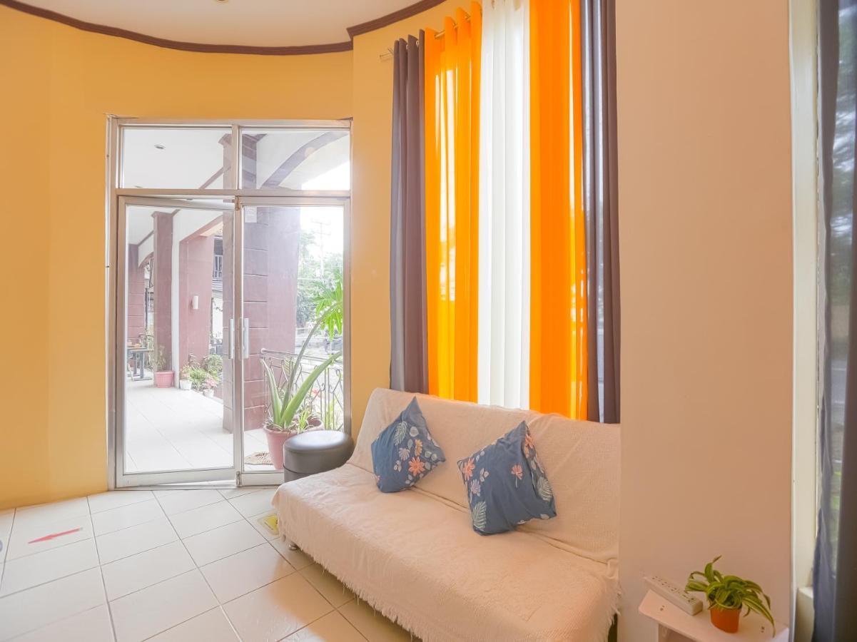 Oyo 759 Royal South Garden Suites Tagaytay City Exteriér fotografie
